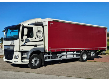 Truk dengan terpal samping DAF CF 370