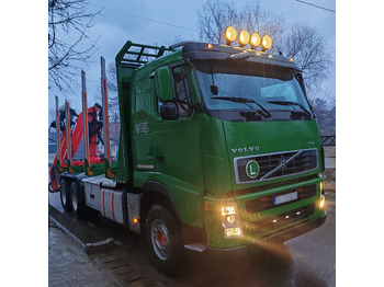 Truk logging