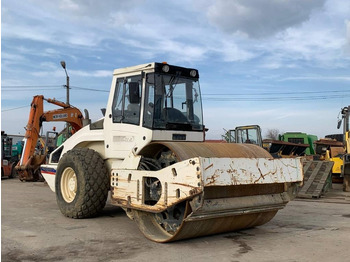 Pemadat BOMAG BW213DH-4
