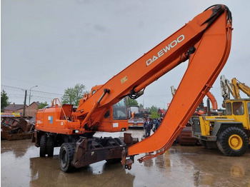 Ekskavator Daewoo Doosan S200W-V: gambar 2