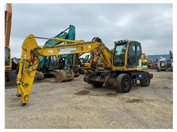 Ekskavator roda DOOSAN DX160W