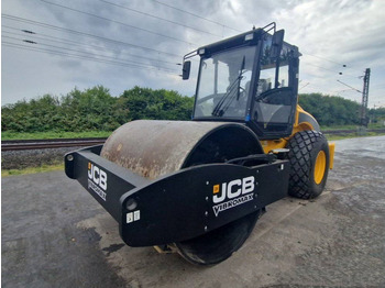 Pemadat JCB