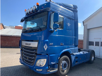 Tractor head DAF XF 106 440