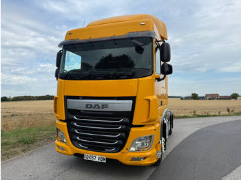 Tractor head DAF XF 460