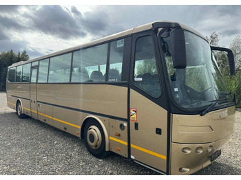 Bus pariwisata BOVA