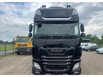 Tractor head DAF XF 530