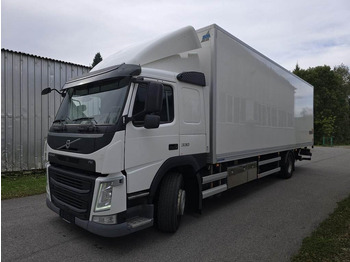 Truk box VOLVO FM 330