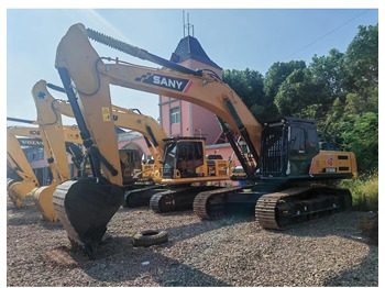 Ekskavator perayap SANY