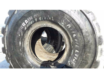 Ban Michelin 29,5R25 X-SUPER TERRAIN /AD: gambar 2