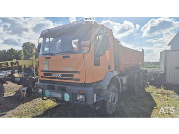 Truk jungkit 2000 Iveco Trakker  260 EH: gambar 2