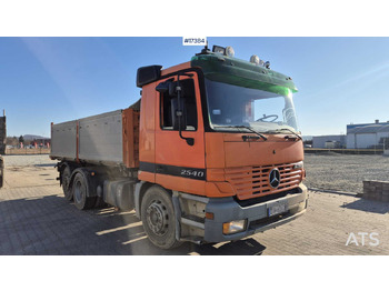 Truk jungkit Three-axle tipper MERCEDES-BENZ ACTROS 2540 (1997): gambar 3