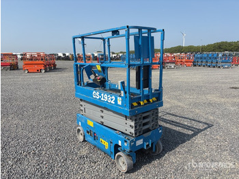 Scissor lifts GENIE
