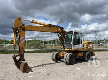 Ekskavator roda LIEBHERR A 902