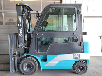 Forklift listrik BAOLI