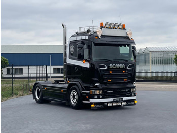 Tractor head SCANIA R 520