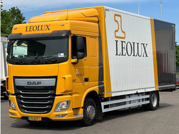 Truk box DAF XF 440
