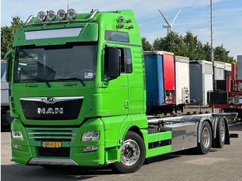 Pengangkut kontainer/ Container truck MAN TGX