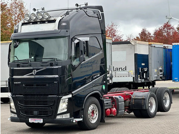Truk sasis VOLVO FH 540