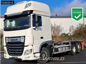 Pengangkut kontainer/ Container truck DAF XF 480