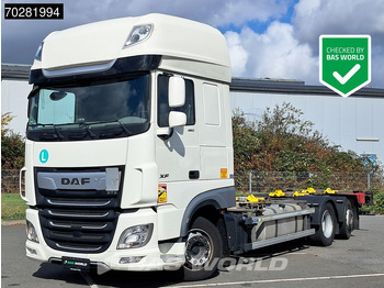 Pengangkut kontainer/ Container truck DAF XF 480