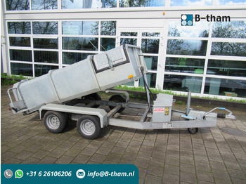 Trailer kotak tertutup