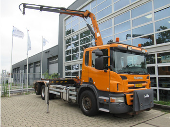 Hook lift, Truk derek Scania P 320 B 6x2*4 + HMF 835 + HYVA Haakarm: gambar 2