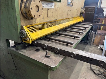 Mesin pengerjaan logam Sheet Metal Cutter LVD MVS 31/20 + Plate Feed Table: gambar 3