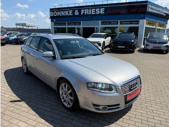 Mobil AUDI