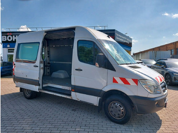 Van penumpang MERCEDES-BENZ Sprinter 519