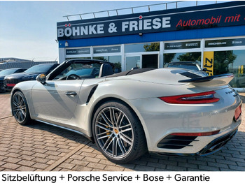 Mobil PORSCHE