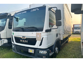 Truk dengan terpal samping MAN TGL
