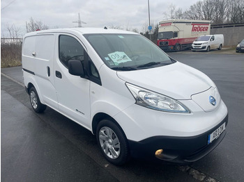 Van kecil NISSAN e-NV200
