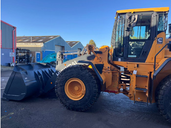 Wheel loader HYUNDAI
