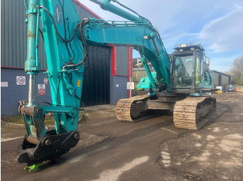 Ekskavator perayap KOBELCO