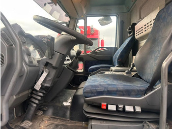 Interior photo 1: Leasing Iveco 180 E25 Iveco 180 E25