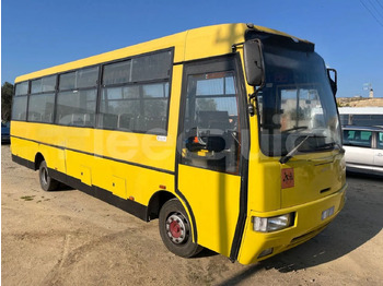 Bus sekolah IVECO