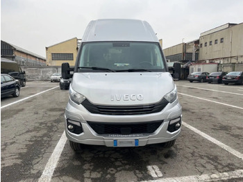 Bus mini IVECO Daily
