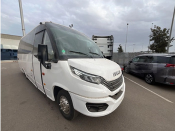 Bus pariwisata IVECO