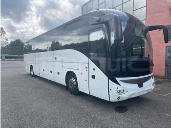 Bus pariwisata IVECO Magelys