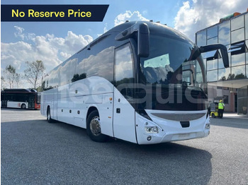 Bus pariwisata IVECO Magelys