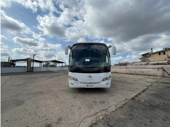 Bus pariwisata KING LONG