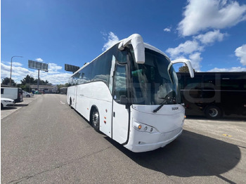 Bus pariwisata MAN