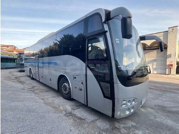 Bus pariwisata TEMSA