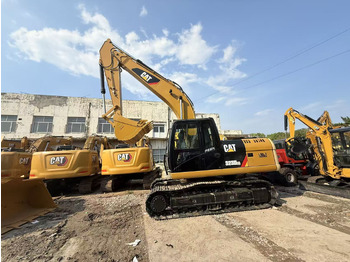 Ekskavator CATERPILLAR 323