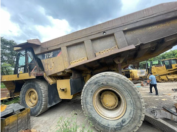 Truk batu/ Dumper iebes CATERPILLAR