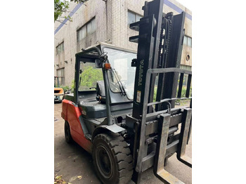 Forklift listrik Toyota 8FD50N: gambar 2 Forklift listrik Toyota 8FD50N: gambar 2