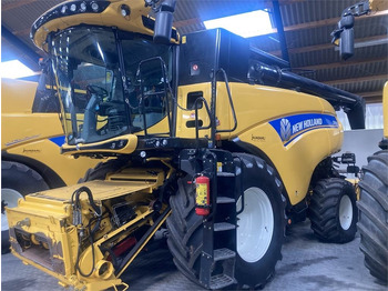 Pemanen gabungan NEW HOLLAND CR series