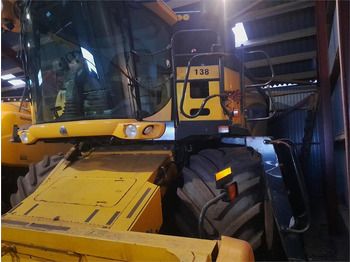 Pemanen gabungan NEW HOLLAND CX series