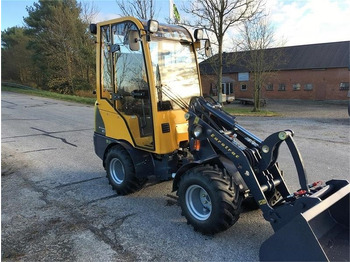 Pemuat ringkas Eurotrac W11 Lav tårn og førerhus: gambar 3 Pemuat ringkas Eurotrac W11 Lav tårn og førerhus: gambar 3