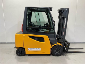 Forklift listrik JUNGHEINRICH EFG